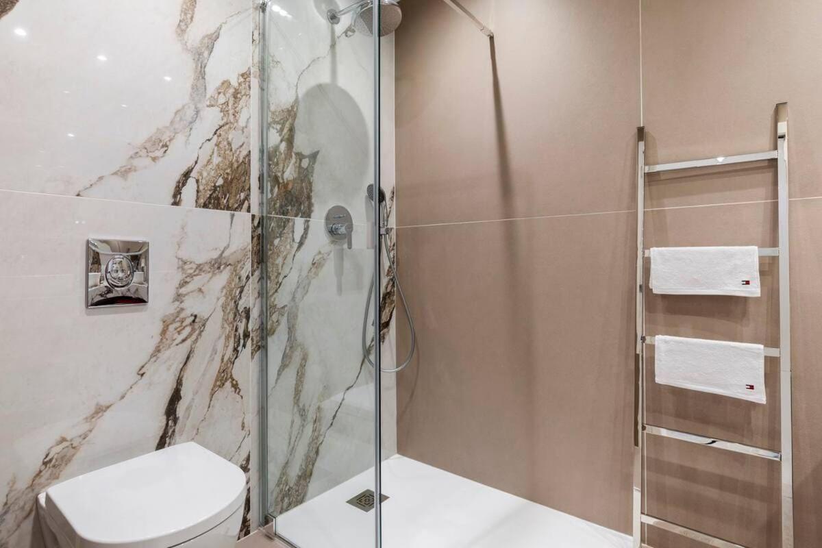 Luxury - Carre D'or - 2 Beds Apartment *